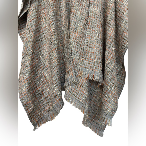 NWT Chico’s Plaid Tweed Ruana Wrap Fringe Fall Fashion Preppy One Size - Picture 3 of 11